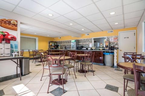 Quality Inn Little Creek Hotel in Norfolk