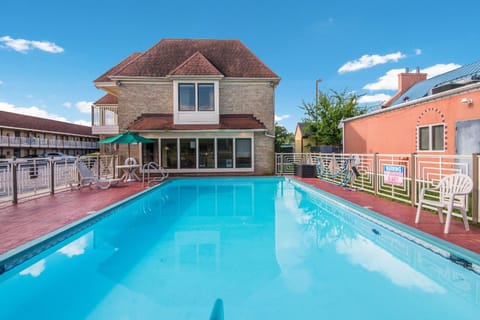 Quality Inn Little Creek Hotel in Norfolk