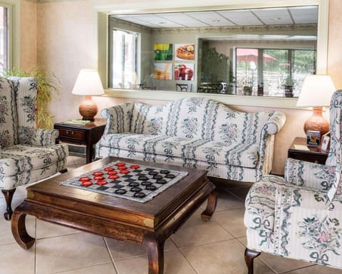 Quality Inn Little Creek Hotel in Norfolk