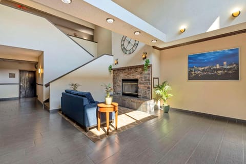 Comfort Suites Near Vancouver Mall Hotel in Vancouver