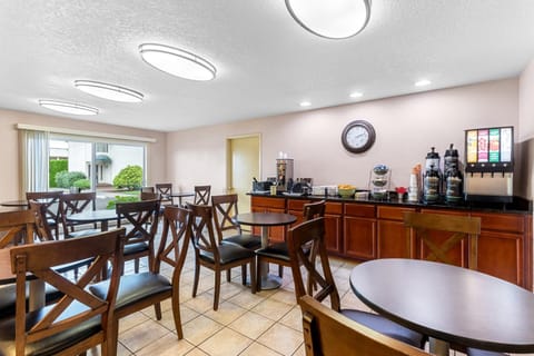 Quality Inn & Suites Vancouver - Hazel Dell Hotel in Vancouver