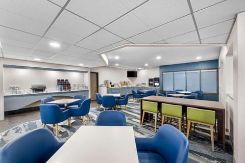 Comfort Suites Stevens Point Hotel in Stevens Point