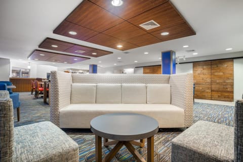 Holiday Inn Express Wisconsin Dells By IHG Hotel in Lake Delton