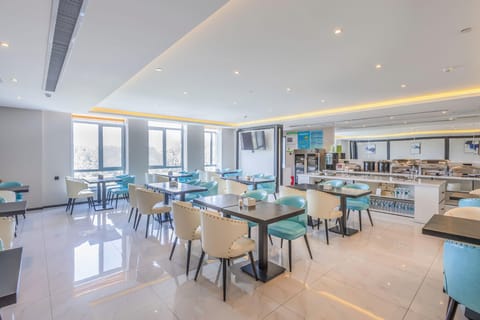 Xana Hotelle·Langfang  University of Technology Stadium Hotel in Tianjin