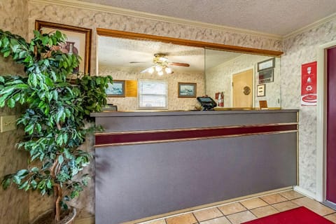 Econo Lodge Worthington - Columbus North Hotel in Worthington