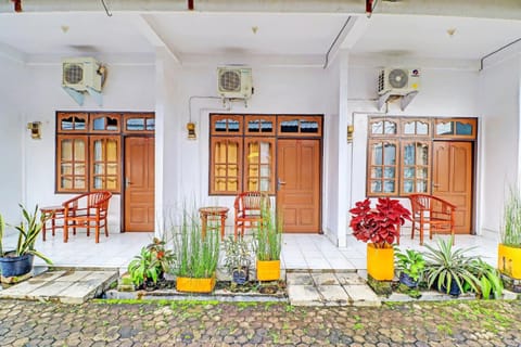 Hotel O Gusti Residence Hotel in North Kuta