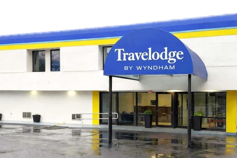 Travelodge by Wyndham Gainesville Hotel in Gainesville
