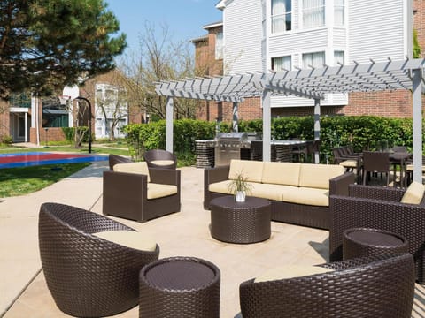 Homewood Suites by Hilton Chicago - Schaumburg Hotel in Rolling Meadows