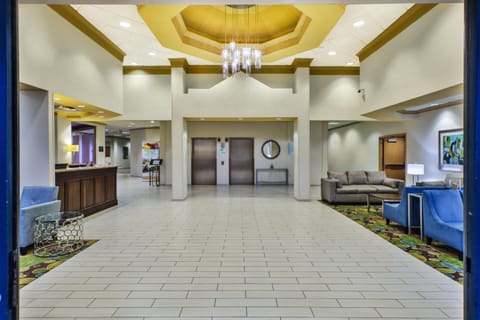 Holiday Inn & Suites Bolingbrook by IHG  Hotel in Bolingbrook