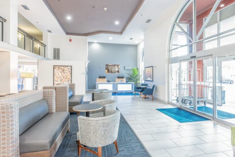 Holiday Inn Express Hotel & Suites Bradenton West By IHG Hotel in Bradenton