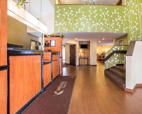 Sleep Inn Naperville - Chicago Hotel in Warrenville