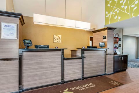 Sleep Inn Naperville - Chicago Hotel in Warrenville