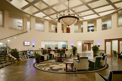 Crowne Plaza Cabana Hotel By IHG Hotel in Los Altos