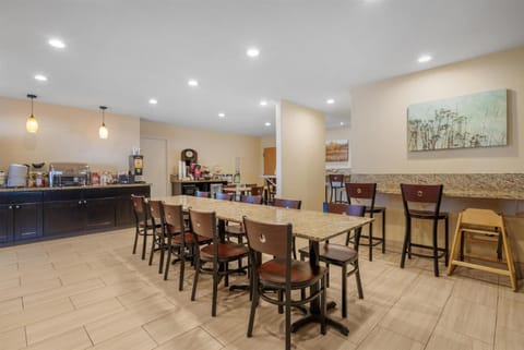 Best Western Plus Inn of Hayward Hotel in Hayward