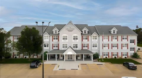 Country Inn & Suites by Radisson, Bloomington-Normal West, IL Hotel in Bloomington