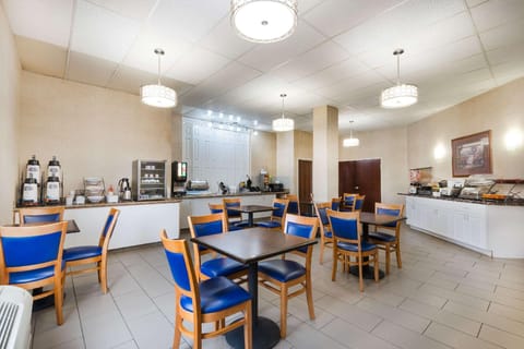 Baymont by Wyndham Colorado Springs Hotel in Black Forest