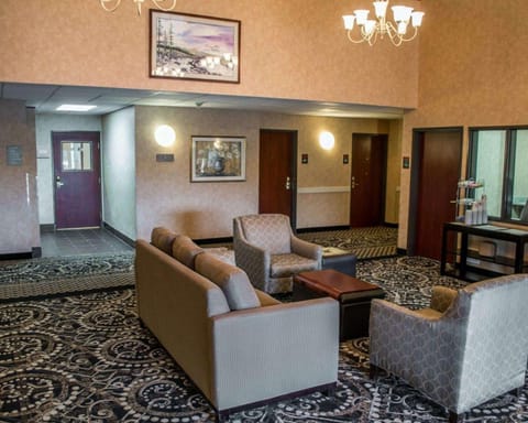 Comfort Suites Portland Southwest Hotel in Portland