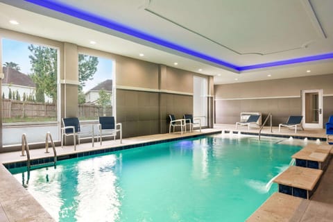 La Quinta Inn & Suites by Wyndham Richmond Hotel in Rosenberg