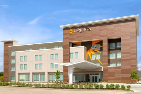 La Quinta Inn & Suites by Wyndham Richmond Hotel in Rosenberg