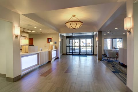 Holiday Inn Express Milwaukee N-Brown Deer/Mequon By IHG Hotel in Milwaukee
