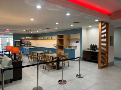 Country Inn & Suites by Radisson, Austin North (Pflugerville), TX Hotel in Wells Branch