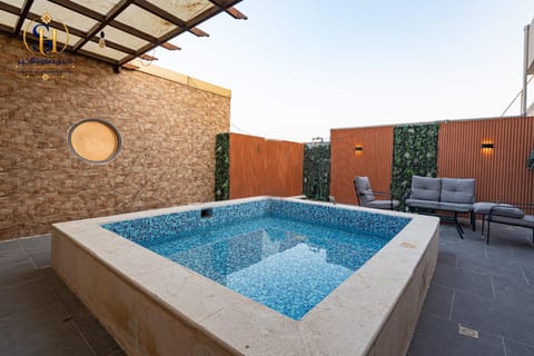 Private pool