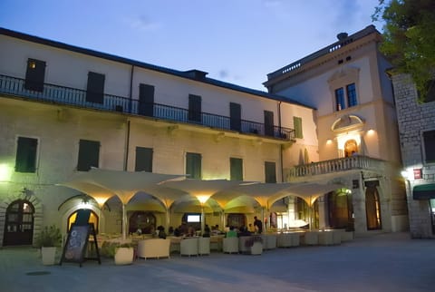 Historic boutique hotel Cattaro Hotel in Kotor