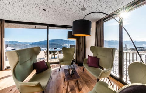Bar/lounge