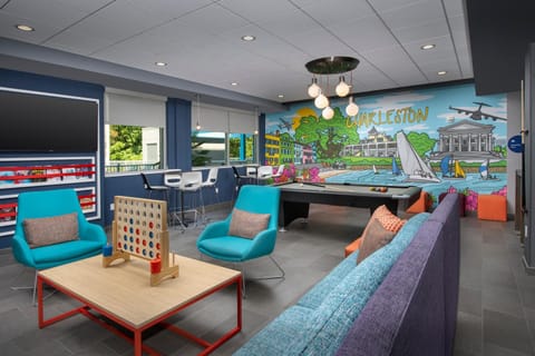 Tru by Hilton Charleston Ashley Phosphate Hotel in Goose Creek