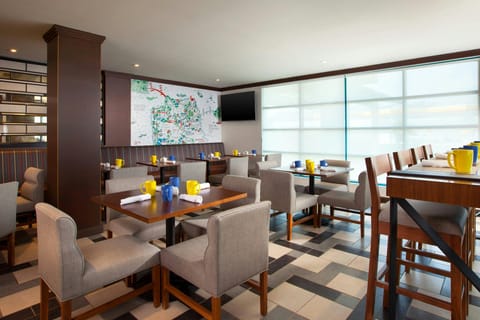 Four Points by Sheraton Hotel & Suites San Francisco Airport Hotel in South San Francisco