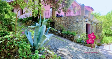 Residenza Locci - Rooms & Apartments Apartment hotel in Teulada