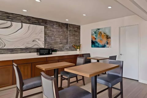 Comfort Inn Hayward - Oakland South Hotel in Union City