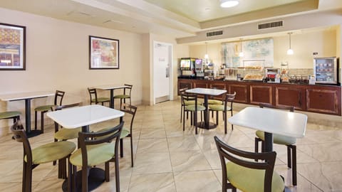 Best Western Plus Deerfield Beach Hotel & Suites Hotel in Deerfield Beach