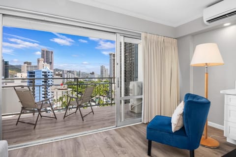 Waikiki Marina Resort at the Ilikai Resort in Honolulu