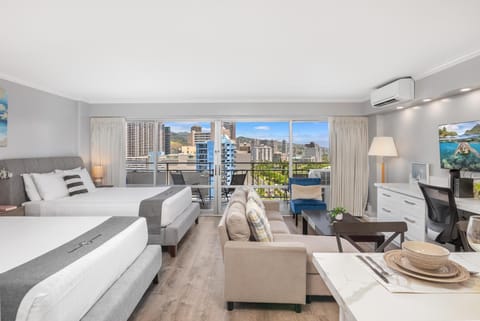 Waikiki Marina Resort at the Ilikai Resort in Honolulu