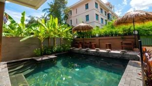 Poolside bar