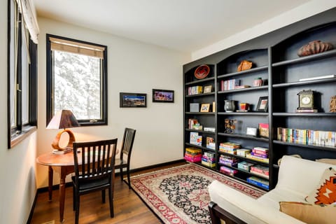 Hot Tub & Ski Shuttle: Forested Breckenridge Home! House in Breckenridge