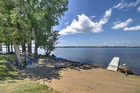 'Willow Point' ~ Lake Champlain House w/ 2 Kayaks! House in Isle La Motte