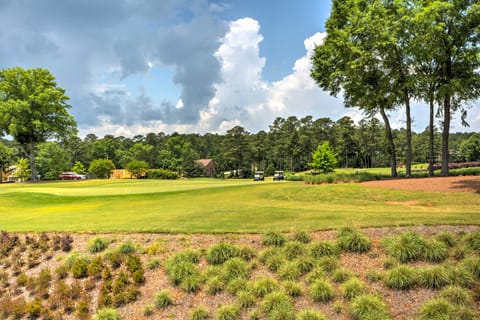 Spacious Family-Friendly Retreat w/ Winter Rates! House in Lake Oconee