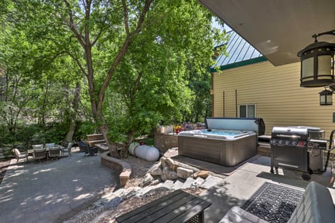 Provo Canyon Cabin 'Treehouse' w/ Mountain Views House in Wasatch County