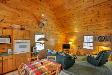 Private South Boardman Cabin on 10 Forest Acres! House in Michigan
