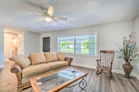 Contemporary Gem w/ Sun Room in Beverly Hills! House in Beverly Hills