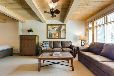 Ski-In/Ski-Out Studio in Aspen Snowmass Ski Resort Apartment in Snowmass Village