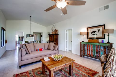 Country Club Home: 2 BR, 2 BA + Den ~ 1 Mi to Golf House in Borrego Springs