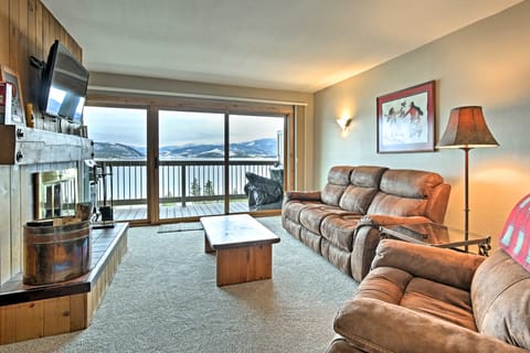 Mtn-View Condo w/ Hot Tub Access in Dillon! Apartment in Dillon