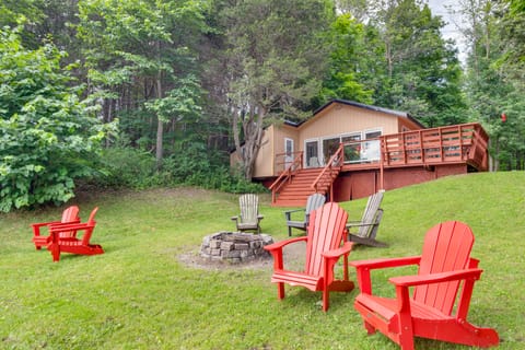 Whitefish Lake: Waterfront Cottage w/ Boat Dock! Cottage in Leeds Thousand Islands