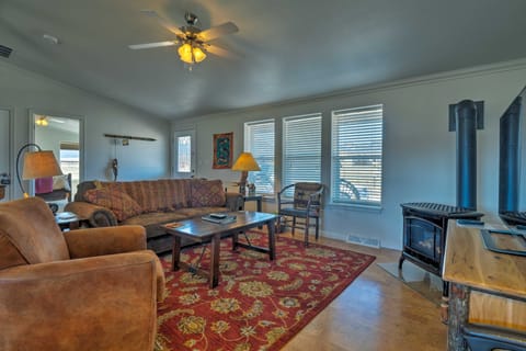 'The Fishing House' Buena Vista Home w/ Mtn Views! House in Buena Vista