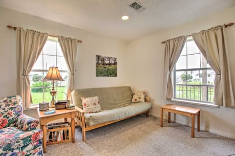 < 1 Mi to Beach! Waterfront Galveston Bay Retreat House in Galveston Island