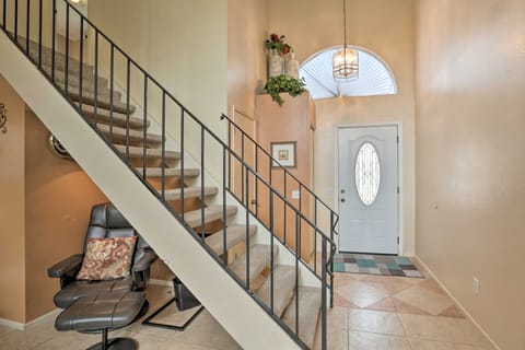 Dog-Friendly Tucson Home w/ Patio & Hot Tub Apartment in Casas Adobes