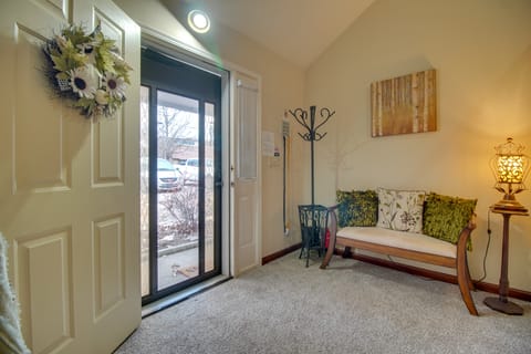 Tahlequah Duplex w/ Screened-in Porch & Fire Pit! House in Ozark Mountains